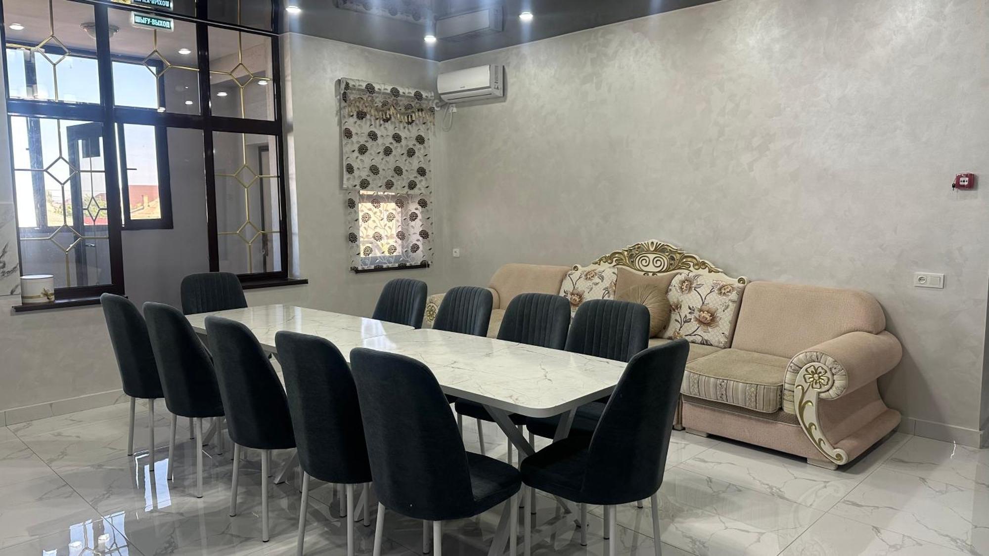 Nazar Hotel & Hostel Turkistan Luaran gambar
